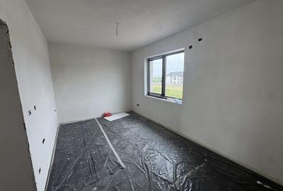 Duplex cu 5 camere cu Canalizare în Chișoda - 13