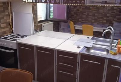 Garsonieră decomandată în Central