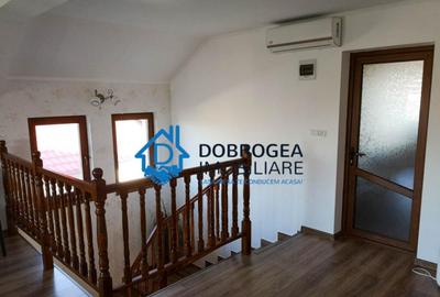 Casă cu 7 camere cu Teren 390 Mp în Mineri - 5