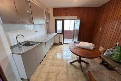 Apartament cu 3 camere decomandat în Soarelui - 1
