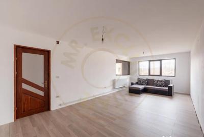 Casă cu 7 camere cu Teren 4563 Mp în Central - 15