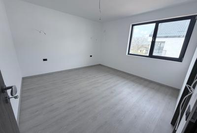 Duplex cu 3 camere cu Canalizare în Sud - 15
