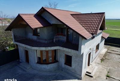 Casă cu 5 camere cu Teren 3400 Mp în Garoafa - 19