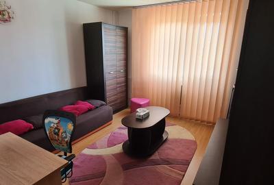 Apartament cu 1 Cameră–Mobilat–Bulevardul Cetății-Comision %-49500 Euro