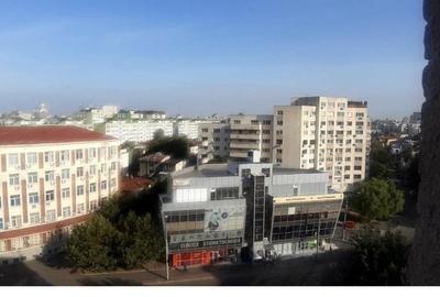Apartament cu 3 camere semidecomandat în Tineretului - 4
