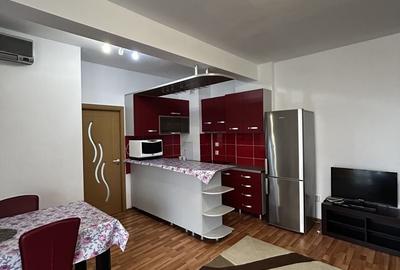 Apartament cu 3 camere semidecomandat, mobilat în UTA - 10