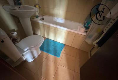 Casă cu 5 camere cu Teren 1254 Mp în Central