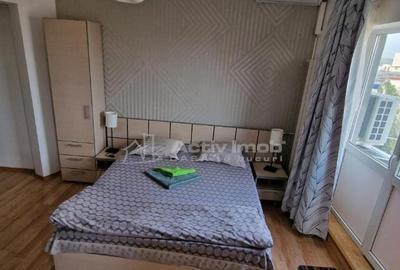 Garsonieră decomandată în Universitate - 2