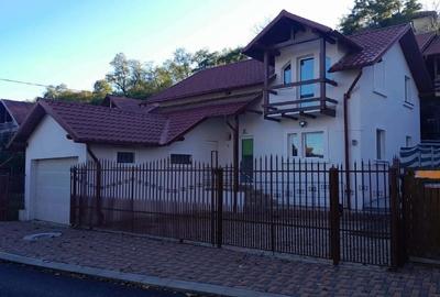 Casă individuală cu 7 camere cu Teren 196 Mp în Copou