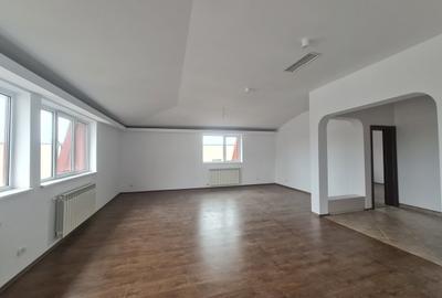 Apartament cu 4 camere decomandat în Herăstrău - 19