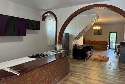 Casă cu 4 camere în Central - 3