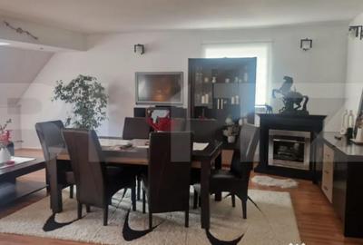 Casă cu 7 camere cu Teren 446 Mp în Central - 16