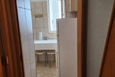 Închiriere Garsonieră-Direct proprietar ,Titulescu et.10/11 , Bloc izolat termic - 6