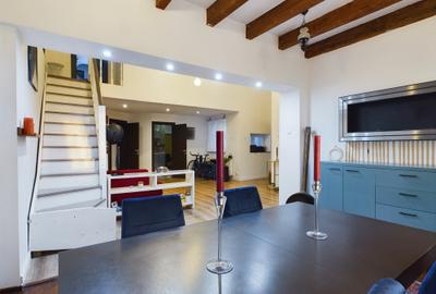 Apartament cu 4 camere semidecomandat, mobilat în Parcul Carol