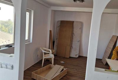 Garsonieră decomandată în Central - 2