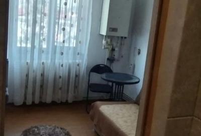 Garsonieră decomandată în Central - 2