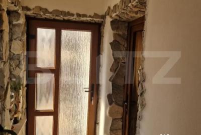 Casă cu 3 camere cu Teren 2000 Mp în Central - 3