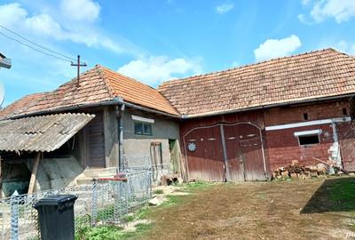 Casa si gradina de vanzare in Dumbrava, com. Unirea, jud. Alba Pre? 60 000 - 3