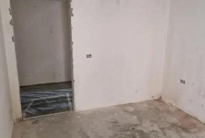 Apartament cu 3 camere decomandat în George Enescu - 2