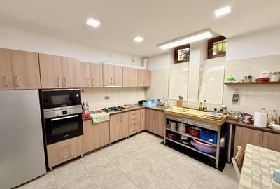 Casă individuală cu 16 camere cu Canalizare în P-ța Unirii - 20