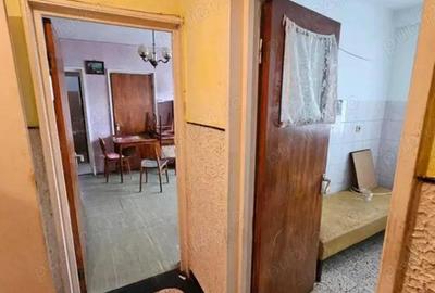 Apartament cu 2 camere semidecomandat în Micro 16