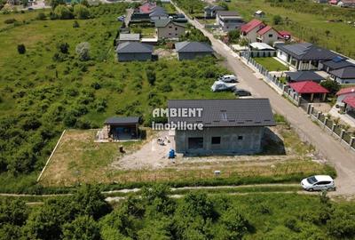 DE VÂNZARE / SCHIMB - Vilă P+M la "GRI", zona EVEREST; - 3