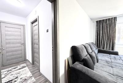 Apartament 3 camere, renovat, 53 mp utili + boxa, zona Cetatii - 9