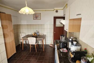 Apartament cu 5 camere decomandat în Trident - 4