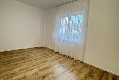 Apartament cu 3 camere semidecomandat în Florești - 3