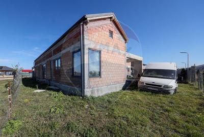 Casa cu potential de investitie, constructie noua la rosu - 24