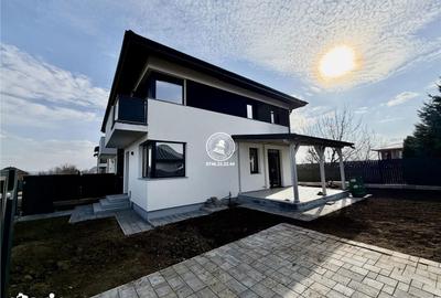 Casă cu 4 camere cu Teren 250 Mp în Miroslava - 2