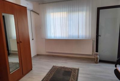 Garsonieră decomandată în Central - 3