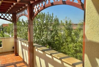 Casă cu 7 camere cu Teren 868 Mp în Soarelui - 9