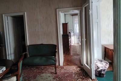 Apartament cu 3 camere decomandat în Central - 11