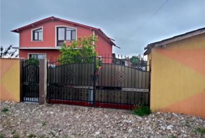 Casă cu 6 camere în Cochirleanca - 8