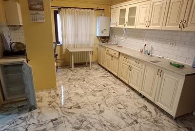 Apartament cu 2 camere decomandat în Far - 10