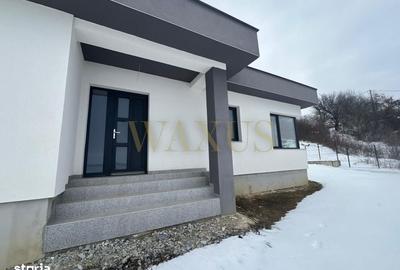 Casă cu 4 camere în Central - 2
