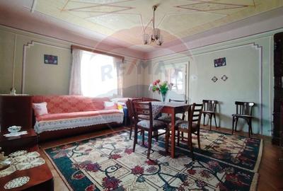 Exclusivitate! Casa cu anexe si teren generos, langa Jibou-Comision 0% - 2