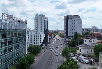 Birou, de 12,098 mp, în Victoriei - 12