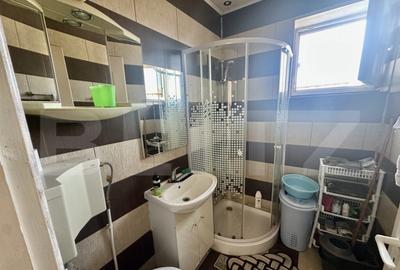 Apartament 3 camere de vanzare Zona Kogalniceanu, Sebe - 2