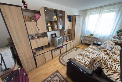 Apartament 4 camere, cetrala termica, boxa 12 mp in acte, str. Gura Ialomitei 5 - 9