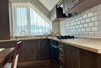 Apartament cu 2 camere, mobilat în Tractorul - 2