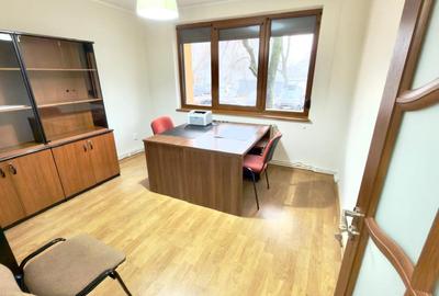 Apartament 2 camere de inchiriat ptr birouri/cabinete in Tiglina 2 - 6