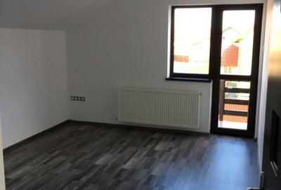 Casă cu 4 camere în Sângeorgiu de Mureș - 4