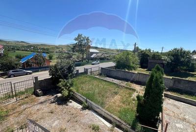 Casa / Vila cu 5 camere de vanzare - 10