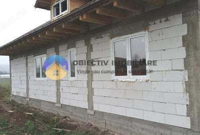 Casa + teren 2335 mp de vanzare comuna Bodesti - 3