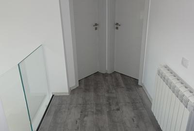 Casă cu 4 camere cu Teren 942 Mp în Zăvoi - 3