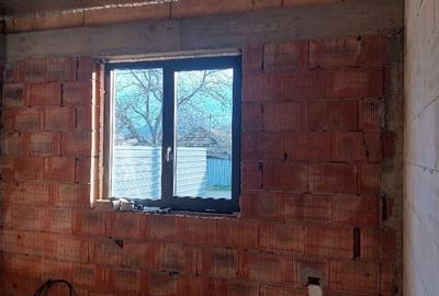 Casă cu 3 camere în Dumbrava - 1