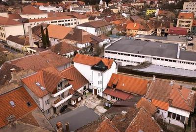 Locuinta cu caracter,doua niveluri,4 camere,terasa,garaj,curte,Centru Istoric Br - 30