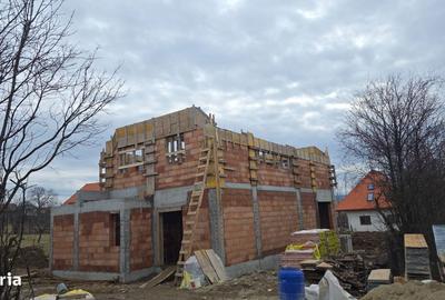 Casă cu 5 camere cu Teren 1100 Mp în Ciurila - 14